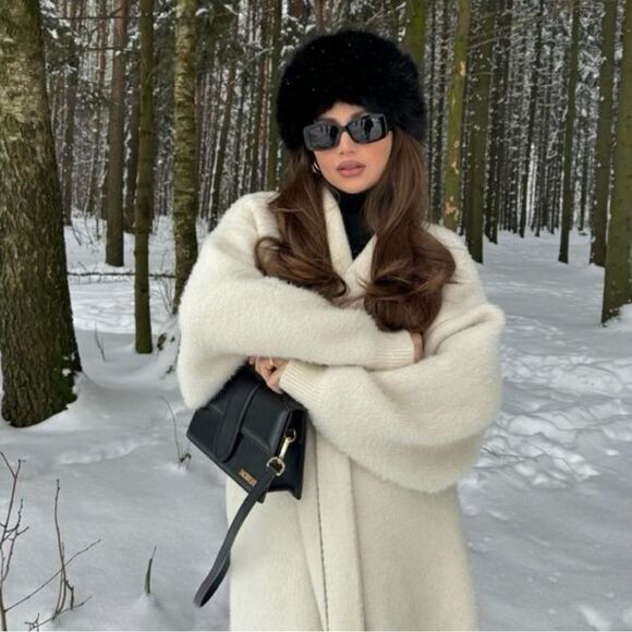 Faux fur black hat - Picture 4 of 6